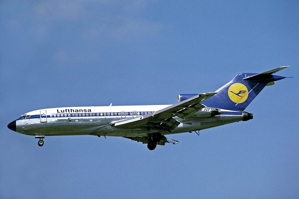 Lufthansa aircraft — Wikimedia Commons (Wikipedia media-list) photo